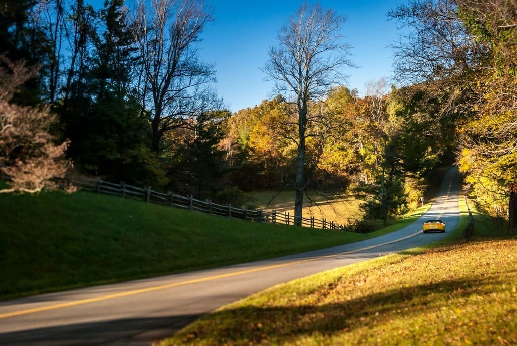 Blue Ridge Parkway Road Trip Guide: Overlooks, Stops & Itinerary photo 1