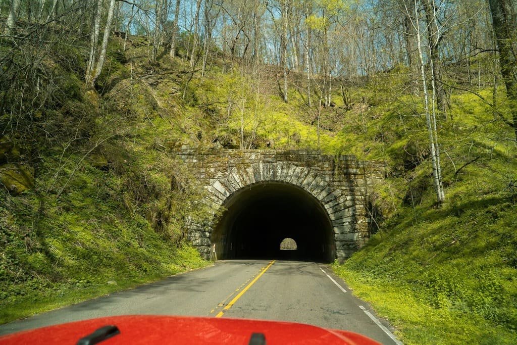 Great Smoky Mountains Road Trip Guide: Stops & Itinerary photo 1