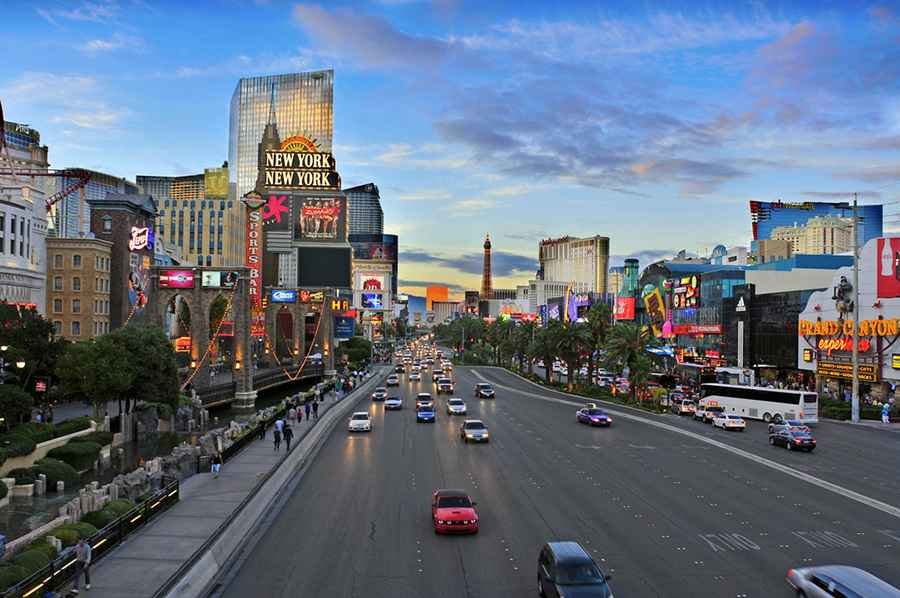 Las Vegas Strip Scenic Byway Road Trip: The Complete Route Guide photo 1