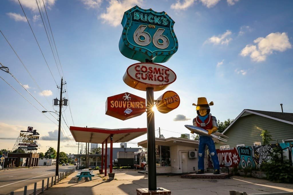 Route 66 Road Trip Guide: Mile-by-Mile Stops & Itinerary photo 2