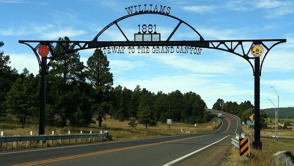 Route 66 Road Trip Guide: Mile-by-Mile Stops & Itinerary photo 3