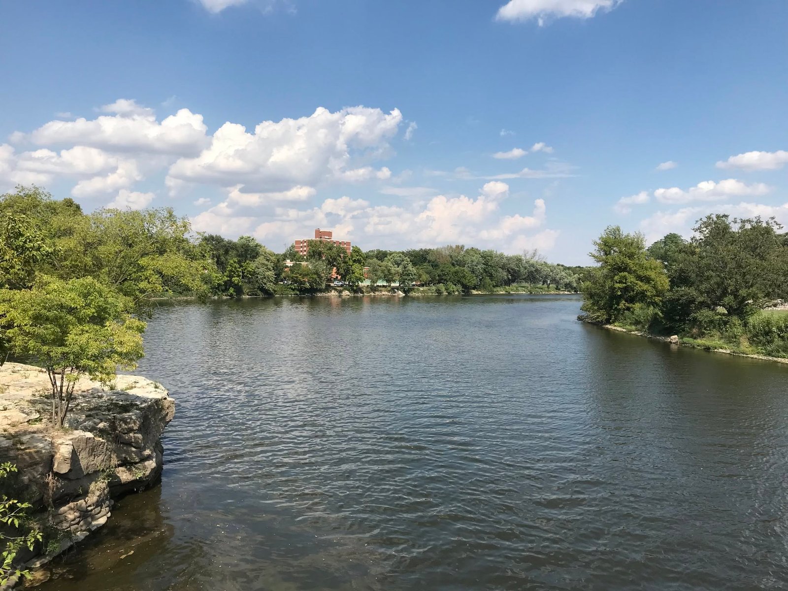 Illinois River Road Trip: The Complete Route Guide photo 1
